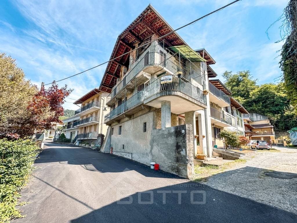 Zona - Villa a Schiera Località Pianaccia - via Negri, 6, Grignasco - foto 2