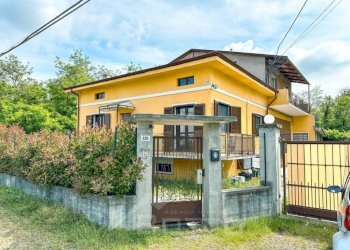 Facciata - Casa indipendente corso vercelli, 335, Gattinara - foto 1