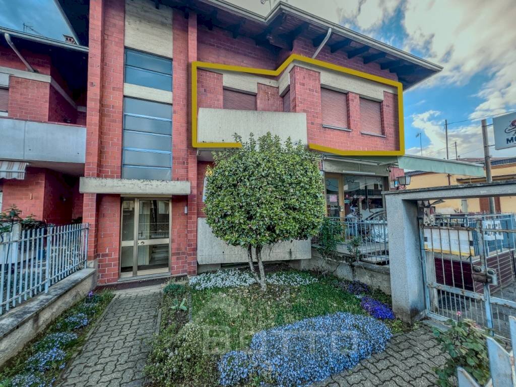 Facciata - Trilocale via 4 novembre, 10/A, Grignasco - foto 1