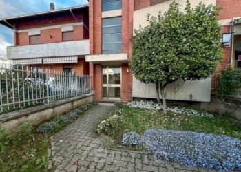 Facciata - Trilocale via 4 novembre, 10/A, Grignasco - foto 4