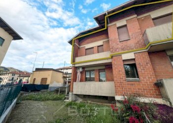 Facciata - Trilocale via 4 novembre, 10/A, Grignasco - foto 7