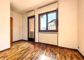 Camera da letto - Trilocale via 4 novembre, 10/A, Grignasco - foto 11