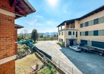 Cortile interno - Trilocale via 4 novembre, 10/A, Grignasco - foto 20