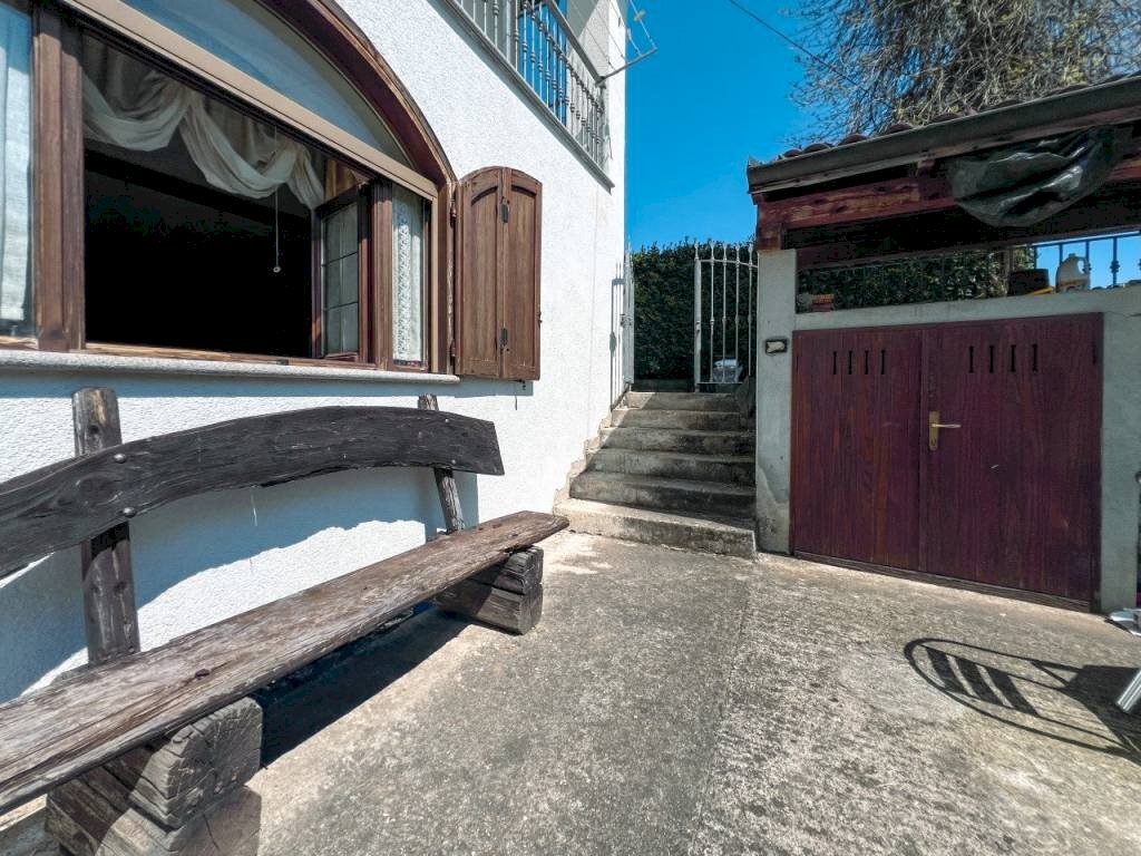 Piscina - Villa FRAZIONE MOLINO 2, Guardabosone - photo 3