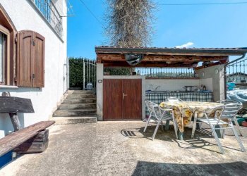 Giardino - Villa FRAZIONE MOLINO 2, Guardabosone - foto 4