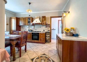 Cucina - Villa FRAZIONE MOLINO 2, Guardabosone - foto 27