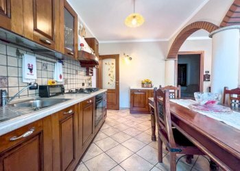 Cucina - Villa FRAZIONE MOLINO 2, Guardabosone - foto 29