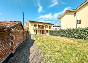 Giardino - Bilocale via Mattai, 12, Gattinara - foto 11