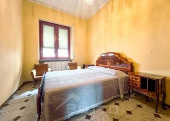 Camera da letto - Bilocale piazza garibaldi n 17, Grignasco - foto 8