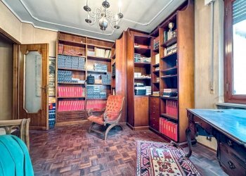 Stanza arredata - Appartamento corso Giuseppe Garibaldi 21, Gattinara - foto 9