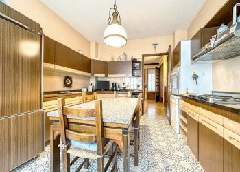 Cucina - Appartamento corso Giuseppe Garibaldi 21, Gattinara - foto 10