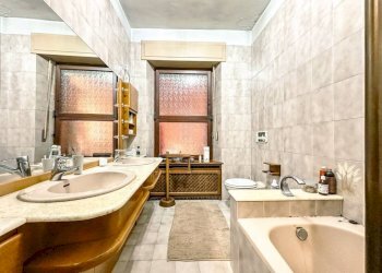 Bagno - Appartamento corso Giuseppe Garibaldi 21, Gattinara - foto 18