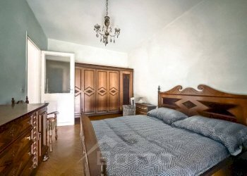 Camera da letto - Three-room apartment via Professor Sella 1, Quarona - photo 7
