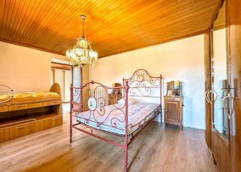 Camera da letto - Casa indipendente Frazione Crabia 20, Cellio con Breia - foto 13