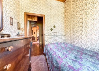 Camera da letto - Quadrilocale viale Rimembranze 7, Borgosesia - foto 9