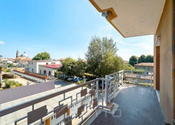 Terrazzo - Trilocale viale Guglielmo Marconi, 72, Gattinara - foto 4