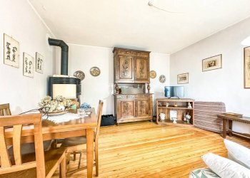 Salone - Independent house FRAZIONE UCCELLI, Caprile - photo 2