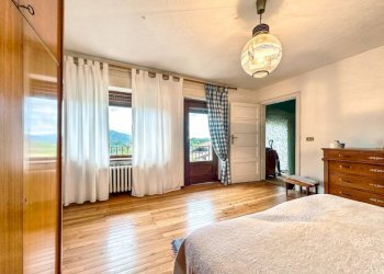 Camera da letto - Independent house FRAZIONE UCCELLI, Caprile - photo 8