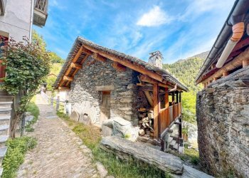 Facciata - Bilocale Frazione San Gottardo 2/3, Rimella - foto 5