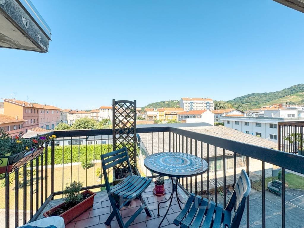 Terrazzo - Trilocale via Galileo Ferraris, 15, Gattinara - foto 3