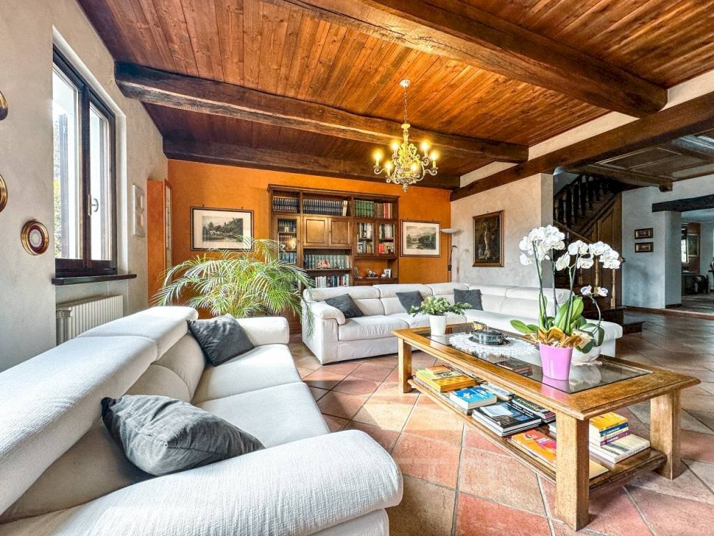 Salone - Villa localita' sarcalino, Caprile - foto 2