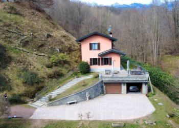 Facciata - Villa localita' sarcalino, Caprile - foto 1