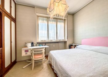 Camera da letto - Attico corso Matteotti, Serravalle Sesia - foto 20