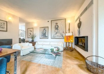 Salone - Villa via Fratelli Varalli 3a, Varallo - foto 4