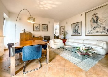 Salone - Villa via Fratelli Varalli 3a, Varallo - foto 6