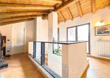 Disimpegno - Villa via Fratelli Varalli 3a, Varallo - photo 22