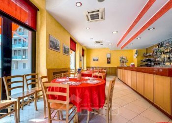 Interno non residenziale - Ristorante via Gaetano Zuccone 1, Quarona - foto 9