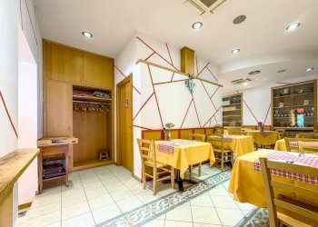 Interno non residenziale - Ristorante via Gaetano Zuccone 1, Quarona - foto 13