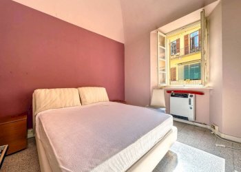 Camera da letto - Trilocale via DELLE FONTANE 70, Borgosesia - foto 5
