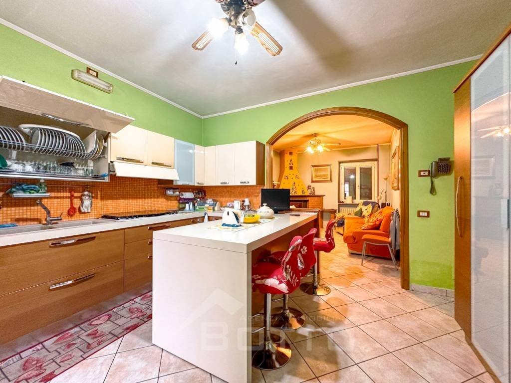 Cucina - Villa a Schiera via GARIBALDI 150, Pray - foto 3