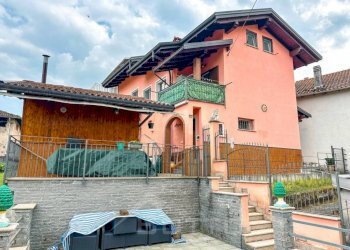 Facciata - Villa a Schiera via GARIBALDI 150, Pray - foto 21