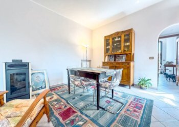 Salone - Trilocale via Giuseppe Torchio 10, Serravalle Sesia - foto 4