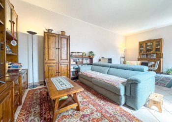 Salone - Trilocale via Giuseppe Torchio 10, Serravalle Sesia - foto 5