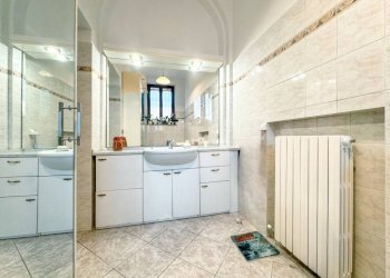 Bagno - Trilocale via Giuseppe Torchio 10, Serravalle Sesia - foto 10