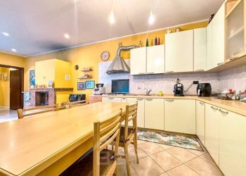 Cucina - Trilocale via riale n 6, Grignasco - foto 3