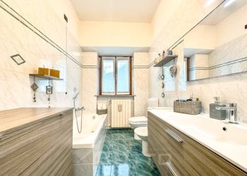 Bagno - Trilocale via riale n 6, Grignasco - foto 5