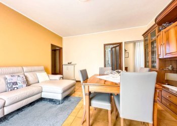 Salone - Villa a Schiera via Novara 246, Romagnano Sesia - foto 8