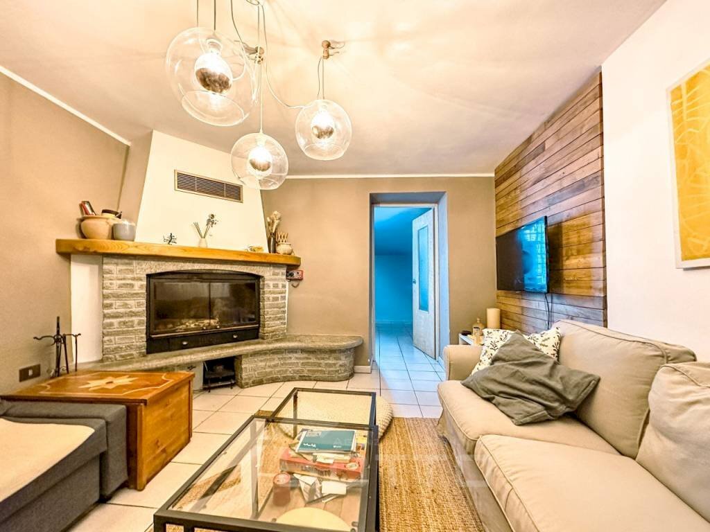 Salone - Independent house via Piede della Costa 43, Varallo - photo 1