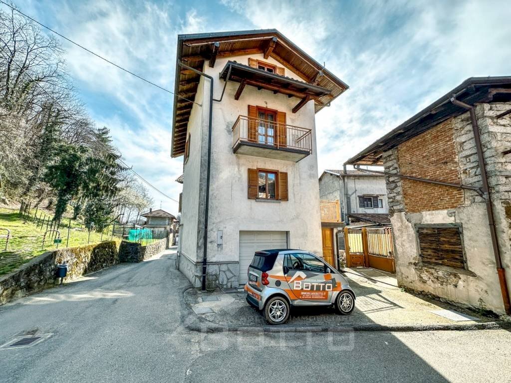 Zona - Independent house via Piede della Costa 43, Varallo - photo 2