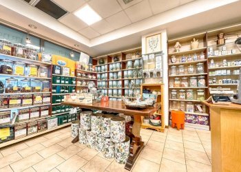 Interno non residenziale - Negozio via Luigi Lenot 6, Borgosesia - foto 4