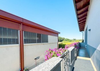 Balcone - Villa via Gaudenzio Ferrari 93, Ghislarengo - photo 28