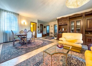 Salone - Villa via Gaudenzio Ferrari 93, Ghislarengo - photo 30