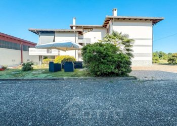 Facciata - Villa via Gaudenzio Ferrari 93, Ghislarengo - photo 50