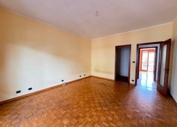 Camera da letto - Trilocale corso Antonio Gramsci, 37/b, Cuneo (zona Donatello) - foto 12