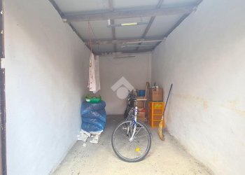 Three-room apartment Via Cacciatori Delle Alpi, Bra - photo 23