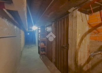 Three-room apartment Via Cacciatori Delle Alpi, Bra - photo 24